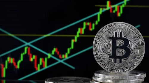 加密货币比特币_比特币加密算法详解_加密货币的价格：一些加密货币（如比特币）可能非常昂贵，一枚硬币的价格高达数千美元。但是，加密货币是可分割的，可以购买硬币的一小部分。例如，比特币可以分为八位小数，最小单位是百万分之一 BTC 的百分之